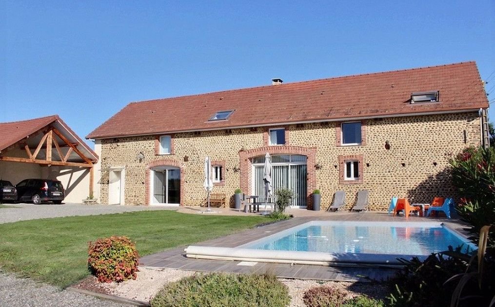 Maison en pierre rénovée par SBDB